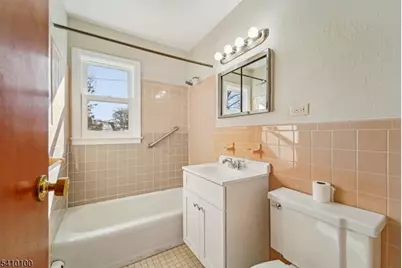 476 Joralemon St #B5, Belleville, NJ 07109 - Photo 5