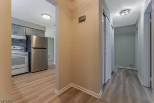 107 Huckleberry Ct, Readington, NJ 08887 - Photo 7