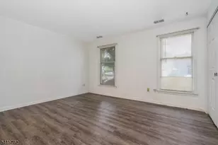 107 Huckleberry Ct, Readington, NJ 08887 - Photo 5