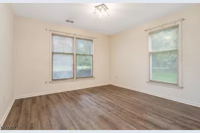 107 Huckleberry Ct, Readington, NJ 08887 - Photo 11