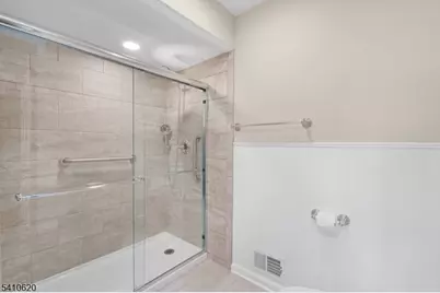 35 Roberts Cir, Bernards Township, NJ 07920 - Photo 23