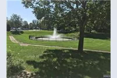 323 Wilshire Dr, Nutley, NJ 07110 - Photo 15