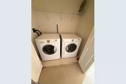 323 Wilshire Dr, Nutley, NJ 07110 - Photo 11