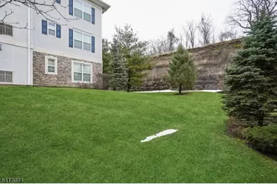 4 Slate Ct #C1, Woodland Park, NJ 07424 - Photo 21