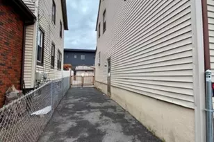 24 Hollywood Ave, Hillside, NJ 07205 - Photo 3