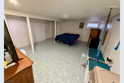 24 Hollywood Ave, Hillside, NJ 07205 - Photo 11