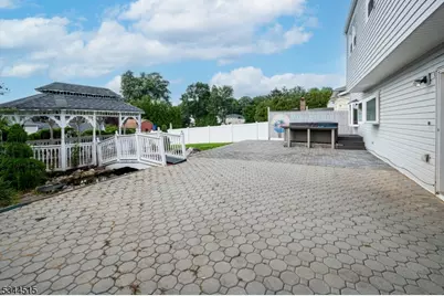 34 Lincoln St, Roseland, NJ 07068 - Photo 39