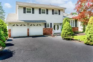 34 Lincoln St, Roseland, NJ 07068 - Photo 1