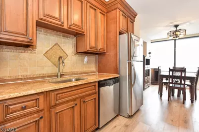 9060 Palisade Ave #1003, North Bergen, NJ 07047 - Photo 17