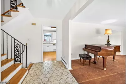 113 Crest Dr, Berkeley Heights Township, NJ 07922 - Photo 17