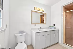 113 Crest Dr, Berkeley Heights Township, NJ 07922 - Photo 25