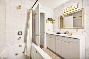 113 Crest Dr, Berkeley Heights Township, NJ 07922 - Photo 29