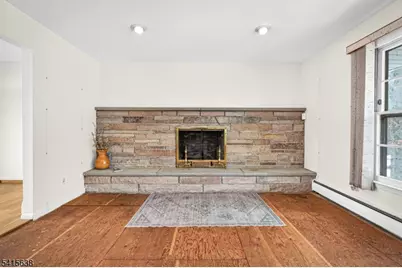 113 Crest Dr, Berkeley Heights Township, NJ 07922 - Photo 7