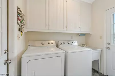 124 Howell Dr, Branchburg Township, NJ 08876 - Photo 17