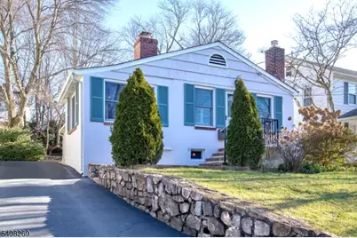 32 Center St, Bernardsville, NJ 07924 - Photo 3