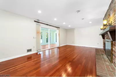 300 Old York Road, Raritan Township, NJ 08822 - Photo 9