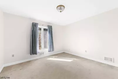 300 Old York Road, Raritan Township, NJ 08822 - Photo 21