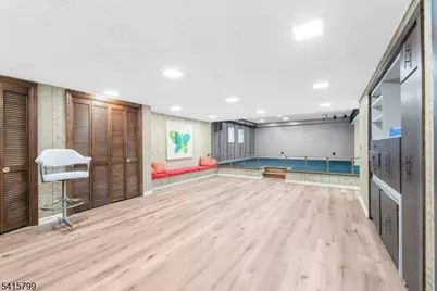 300 Old York Road, Raritan Township, NJ 08822 - Photo 23