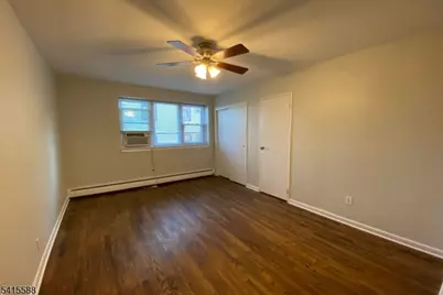 35 So Willow St #B4, Montclair, NJ 07042 - Photo 7