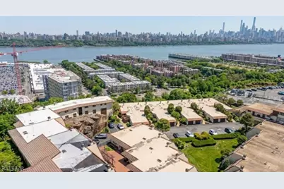 300 Gorge Rd #25, Cliffside Park, NJ 07010 - Photo 39