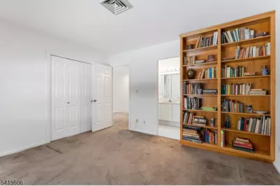 300 Gorge Rd #25, Cliffside Park, NJ 07010 - Photo 27