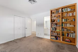 300 Gorge Rd, Cliffside Park, NJ 07010 - Photo 27