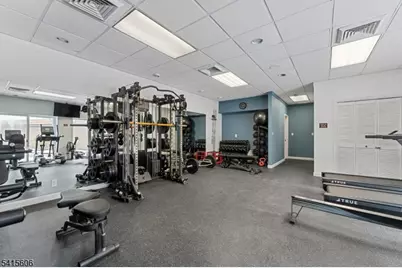 300 Gorge Rd #25, Cliffside Park, NJ 07010 - Photo 33