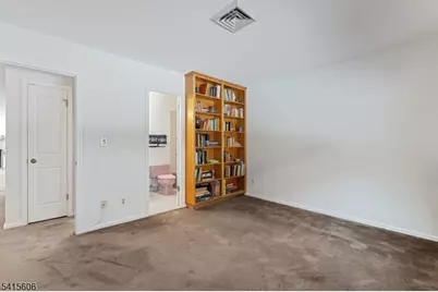 300 Gorge Rd #25, Cliffside Park, NJ 07010 - Photo 25