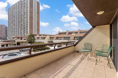 300 Gorge Rd #25, Cliffside Park, NJ 07010 - Photo 29