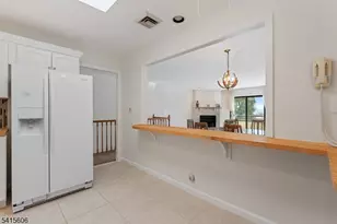 300 Gorge Rd, Cliffside Park, NJ 07010 - Photo 9