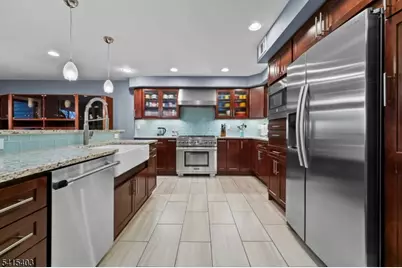 15 Littlewood Ct, Wayne, NJ 07470 - Photo 5