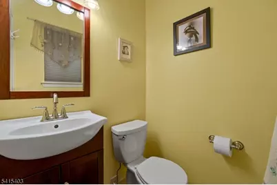 15 Littlewood Ct, Wayne, NJ 07470 - Photo 11