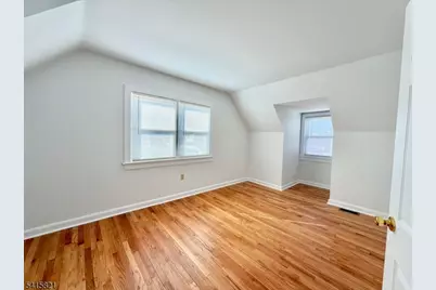 126 Hwy20231, Raritan Township, NJ 08551 - Photo 23