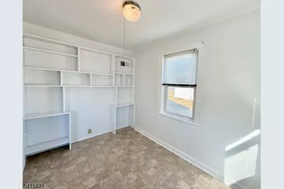 126 Hwy20231, Raritan Township, NJ 08551 - Photo 11