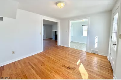 126 Hwy20231, Raritan Township, NJ 08551 - Photo 9