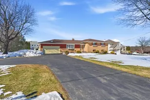 116 S Hillside Ave, Roxbury Township, NJ 07876 - Photo 3