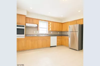 15 Sanford St 2nd Floor, Clifton, NJ 07011 - Photo 7