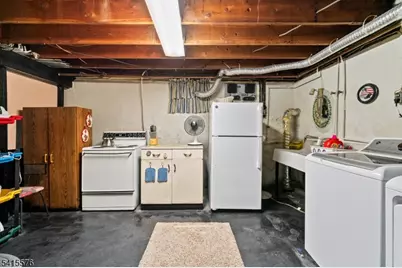 8 Kipp Pl, Paterson, NJ 07513 - Photo 31