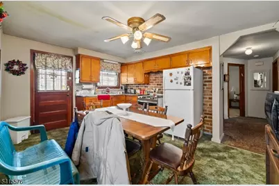 8 Kipp Pl, Paterson, NJ 07513 - Photo 15