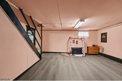 8 Kipp Pl, Paterson, NJ 07513 - Photo 27