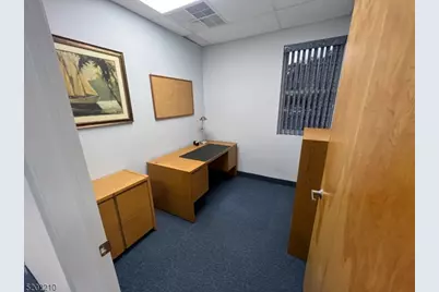 508 Hamburg Tpke, Wayne, NJ 07470 - Photo 9