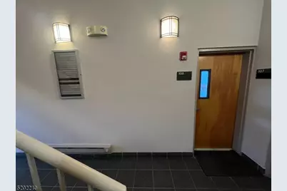 508 Hamburg Tpke, Wayne, NJ 07470 - Photo 3