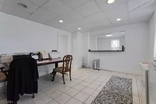 98 Maple Ave, Morristown, NJ 07960 - Photo 3