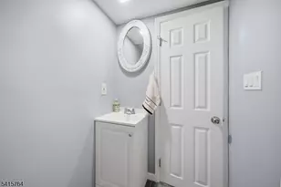 55 N 15th St, Hawthorne, NJ 07506 - Photo 33