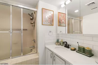 15 Boulder Run Rd, Paterson, NJ 07501 - Photo 13