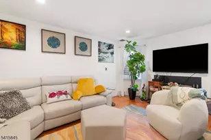 15 Boulder Run Rd, Paterson, NJ 07501 - Photo 7