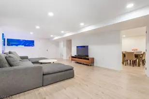 12 Ravine Rd, Verona, NJ 07044 - Photo 39