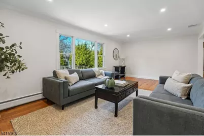 22 Brook Hollow Ln, New Providence, NJ 07974 - Photo 7