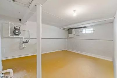 326 Eastern Pkwy, Newark, NJ 07106 - Photo 19