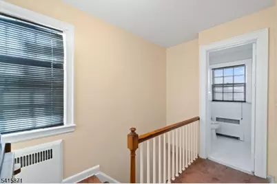 326 Eastern Pkwy, Newark, NJ 07106 - Photo 7